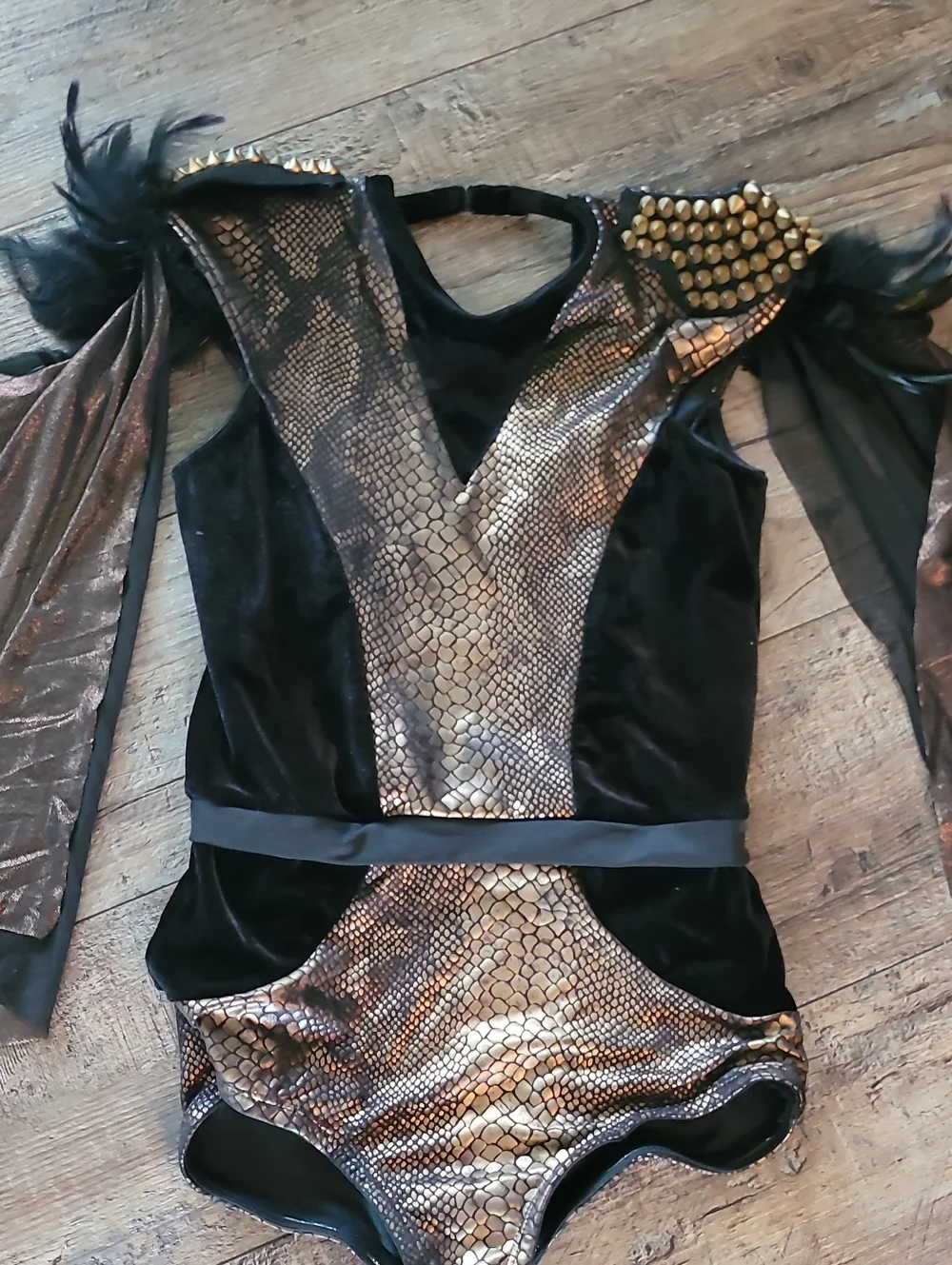 Tenth House Gold & Black Metallic Gladiator Dance Costume, Kids Large